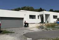 Moderner Bungalow in Golfplatznähe - Wohnen mit Komfort in Stegersbach
