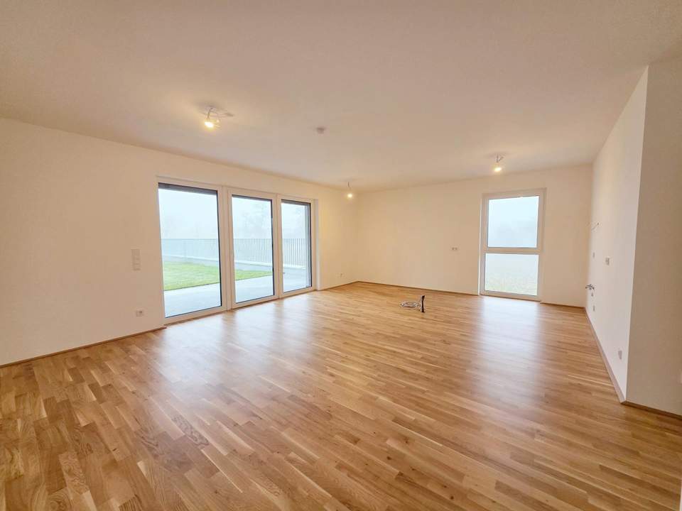 ***Besichtigungstag am Samstag, 10. Jänner 2026 von 10 - 11:30 Uhr*** Modernes Neubau-Wohnhighlight mit Garten – Erstbezug in Haag am Hausruck