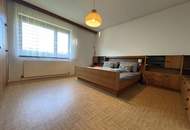 Bungalow mit Doppelgarage in beliebter Wohngegend