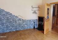 Schöner Hof mit 2 Wohneinheiten und sehr viel Platz, ideal zur Selbstversorgung