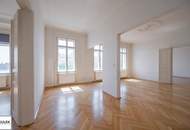 Elegante 4/5 Zimmer Altbauwohnung mit separater Küche, 2 Bädern - gut geschnitten &amp; modern ausgestattet!