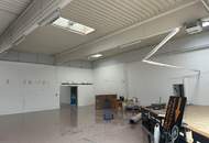 990 m² Halle und Büro direkt an der Salzburgerstrasse - GESCHÄFTSFLÄCHEWIDMUNG- sehr guteSichtbarkeit