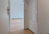 ! Nettes, helles 1 1/2 Zimmer Dachstudio - Hofruhelage, U4/6 Nähe !