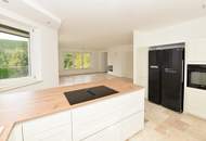 GROßZÜGIGE VILLA IN PURKERSDORF MIT 426 M², POOL, WINTERGARTEN &amp; BESTER ANBINDUNG NACH WIEN