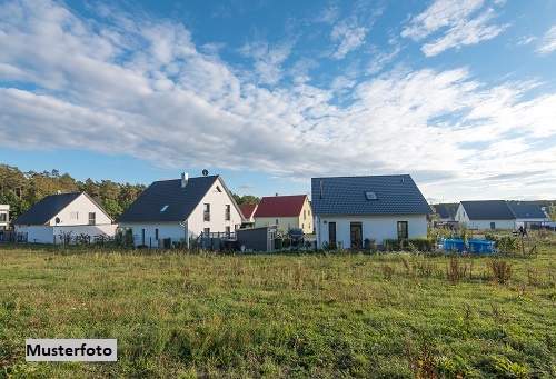 Großzügiges 2-Familienhaus mit 260 m² Wohnfläche, Terrassen & Sauna