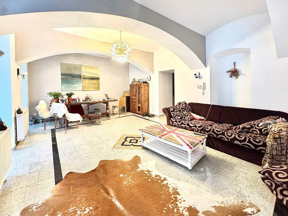 Gewöhnlich ist anders! Hippe Maisonette-Wohnung in TOP-Lage I U-Bahn-Nähe I hohe Decken I Spaziergang zum Prater