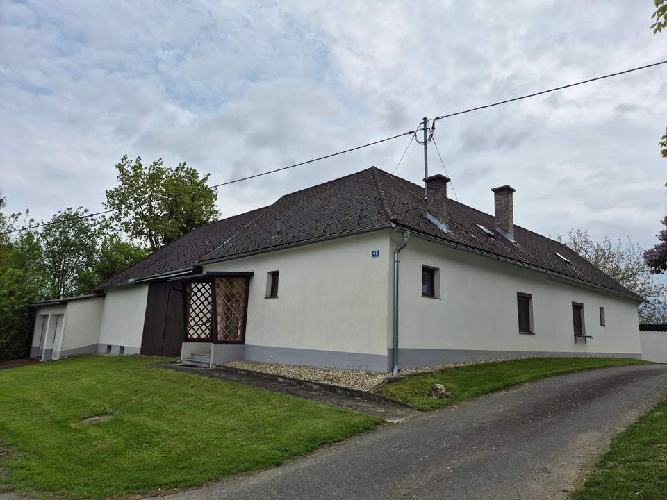 Charmanter Vierkanthof mit Nebengebäuden in idyllischer Lage im Südburgenland (Provisionsfrei)
