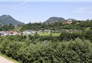 Gepflegtes Ein-/Zweifamilienhaus mit 9 Zimmern und Garage auf 805 m² Hanggrund