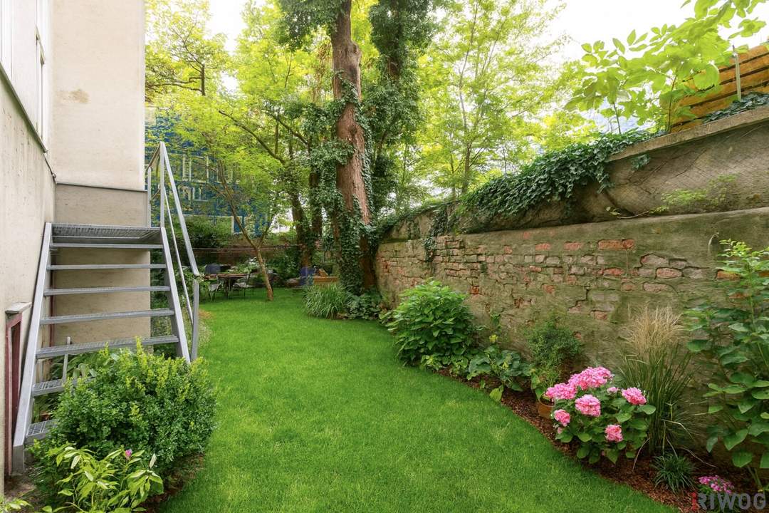 GARTENWOHNUNG NÄHE 1. BEZIRK, DONAUKANAL UND AUGARTEN | Komplett hofseitig | Sanierungsbedürftig | Rembrandtstraße