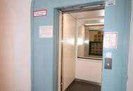 Wohnen im Schloss - 4 Zi. Wohnung mit historischem Flair in ansprechender Lage!