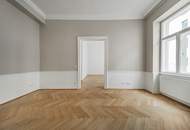 Erstklassig sanierte 2-Zimmer-Altbauwohnung in begehrter Lage