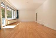 Sonnige 2-Zimmer-Wohnung mit Küche, Balkon und privater Garage in TOP LAGE!