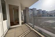 Charmante 2-Zimmer-Wohnung mit Loggia in ruhiger Innenhoflage