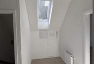 Erstbezug: Dachgeschoss in Villa