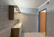 TOP PREIS-LEISTUNG! Geräumige Maisonette. 4 ZIMMER, 2 BÄDER, BALKON. FERNWÄRME!