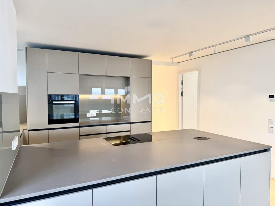 Commission-free - U1 Donauinsel: Danube Luxury: A Rare 151 m² Designer Residence