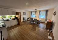 Großzügiges Wohnhaus mit 2 Wohneinheiten und Pool in zentrumsnaher Lage