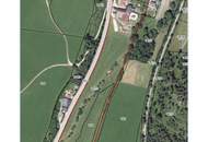 Anwesen mit insges. 23.600m² Fläche, 2 Wohnhäuser, Nebengebäude, Wirtschaftsgebäude, Garagen