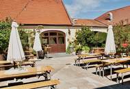 Tradititioneller Vierkanthof mit 2 Wohnhäusern, Heurigenlokal & Hofladen Nähe Stift Göttweig bei Krems