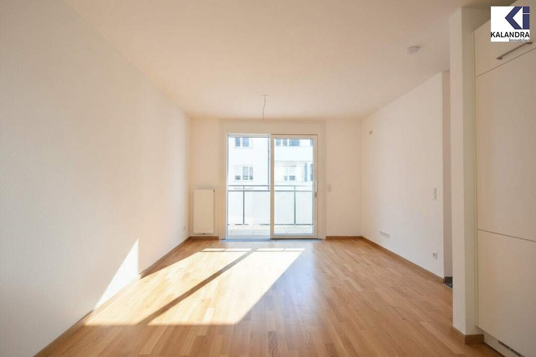 360° TOUR // NEUBAUMIETE mit BALKON