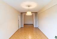 Wohnraum mit Potenzial – großzügige Wohnung mit zwei sonnigen Loggien