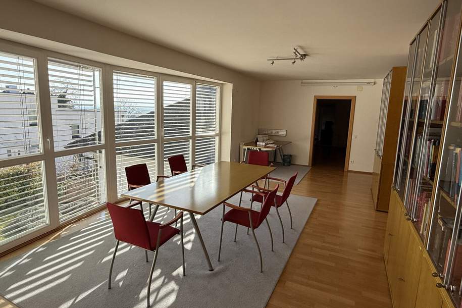 ca. 225 m²repräsentative Büroräumlichkeiten in Zentrumsnähe mit Parkplätzen zu vermieten, Gewerbeobjekt-miete, 2.320,00,€, 7000 Eisenstadt(Stadt)