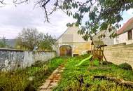 TRADITIONELLER STRECKHOF MIT GARTEN, SCHEUNE UND ZWEITER ZUFAHRT - BAURESERVE