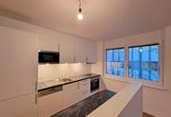 Ruhige Neubauwohnung mit großem Balkon und Parkblick!! - AB OKTOBER!!