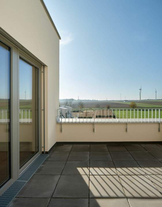 PROVISIONSFREI! gut geschnittene und helle 4-Zimmer-Wohnung mit Terrasse_Top 22_Kleegarten