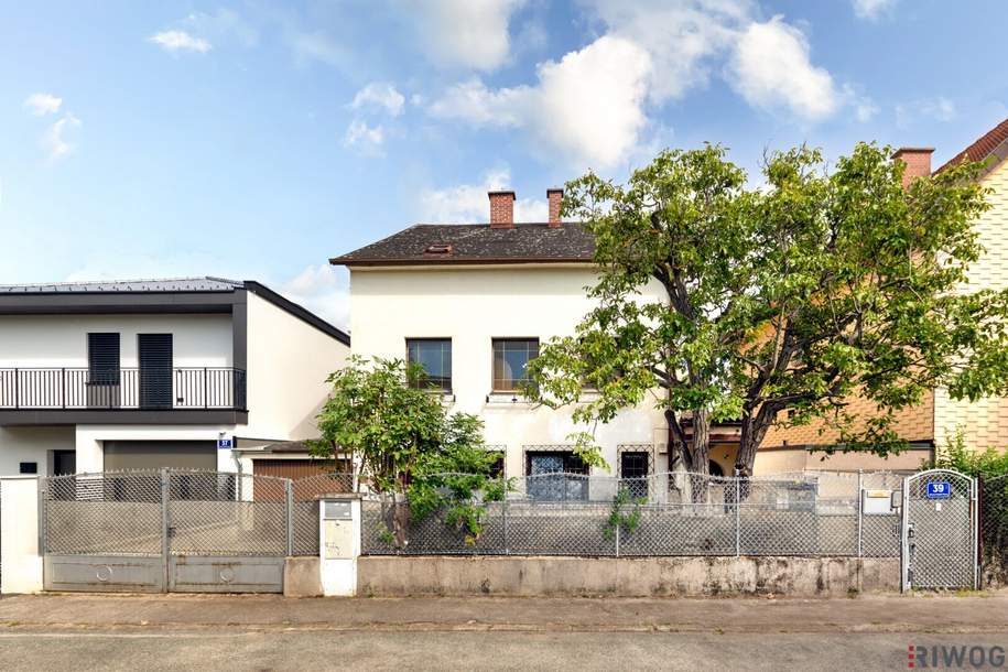 Sanierungsbedürftiges Einfamilienhaus | ca. 390 m² NFL | Ost/West ausgerichtet | Großer Garten &amp; Garage, Haus-miete, 2.200,00,€, 1230 Wien 23., Liesing