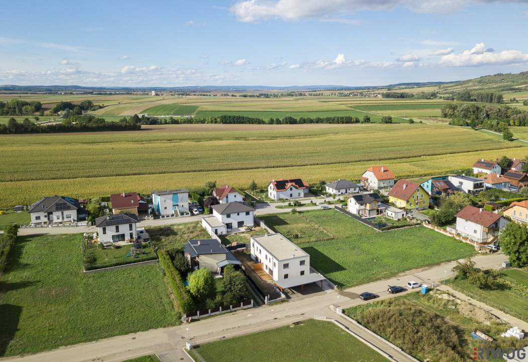 DOPPELHAUS mit TOP-AUSSTATTUNG, 5-Zimmer, fast Neuwertig