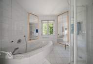 Elegantes Haus mit großzügiger Terrasse und gepflegtem Garten