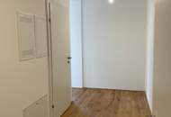 helle und gut geschnittene 2 Zimmer DG Wohnung mit Balkon 27