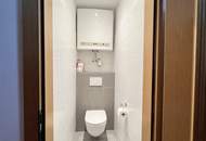 Helle Wohnung, generalsaniert mit neuer Küche, Bad, Elektrik etc,. in ruhiger Lage.