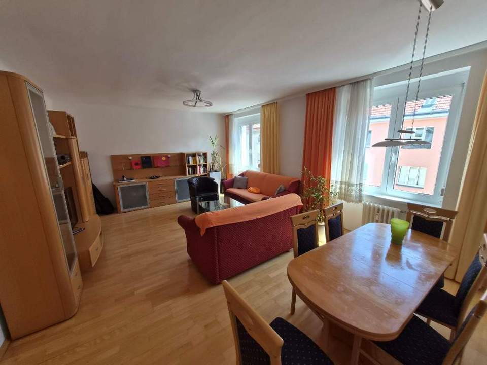 WOHNUNG IM 4. LIFTSTOCK MIT SEHR GUTER INFRASTRUKTUR