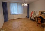 GROSSE 100 m² WOHNUNG MIT 4 ZIMMER