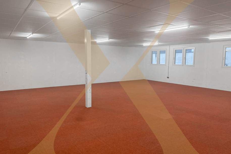 Heller Lager- bzw. Schauraum mit großzügigen Fensterflächen in Hörsching zu Vermieten!, Gewerbeobjekt-miete, 1.423,14,€, 4063 Linz-Land