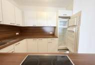 Geräumige 2-Zimmer Wohnung mit großem Wohnzimmer und begehbarem Kleiderschrank in urbaner Lage