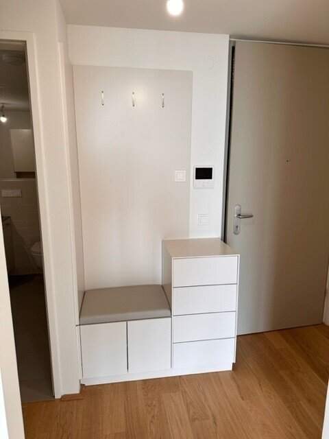 Doktor-Adolf-Schärf-Platz 05, 1220 Wien