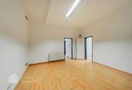Geräumiges 3-Zimmer Büro mit großen Lagerräumen und eigener Einfahrt, Nähe Landstraße