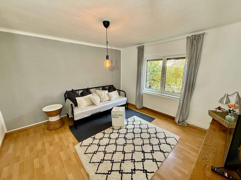 Liebes Wochenendhaus mit geringen Betriebskosten in ruhiger Siedlungslage von Laa an der Thaya!