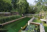 Ein Garten, der bleibt – Zweifamilienhaus mit außergewöhnlichem Naturgarten & Swimmingteich in Gmünd
