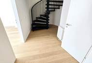 Fresh, fancy, fertig zum Einziehen! Zwei Ebenen. Drei Zimmer. 100 % Wow! Frisch sanierte Neubauwohnung im Dachgeschoss + Klimageräte + Westterrasse + Gute Infrastruktur!