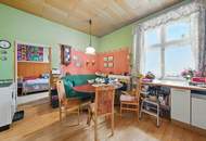 PRIVATES PARADIES IN ANGENEHMER LAGE - FREUNDLICHES HAUS MIT WINTERGARTEN UND WEINKELLER!