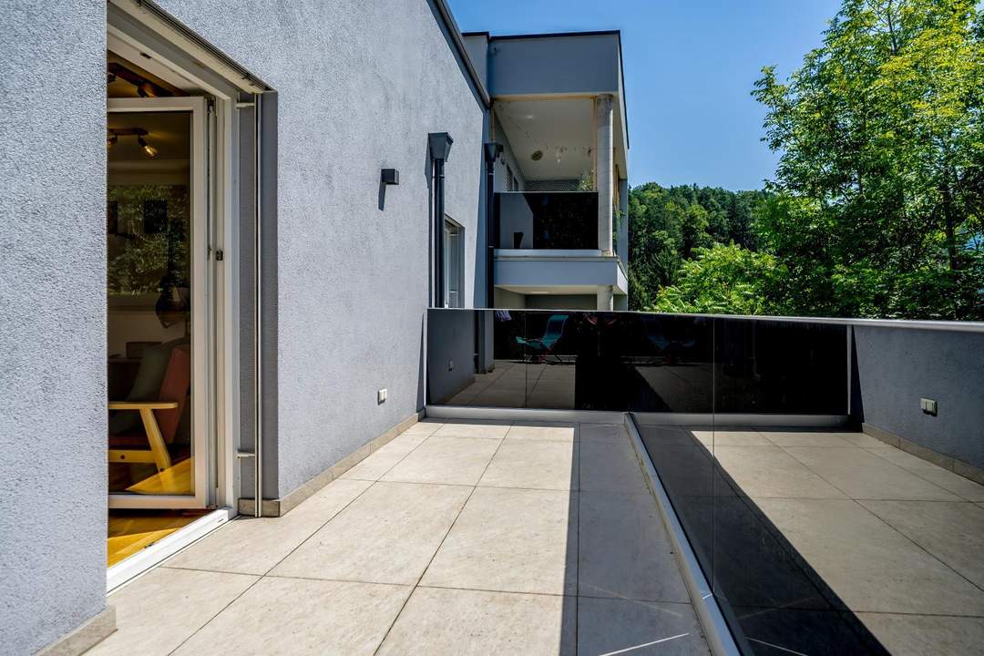 Erstklassige Terrassenwohnung mit Garten in Mariatrost