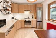 Hötting: Großzügige 3-Zimmer-Wohnung mit eigener Garage und traumhaftem Bergblick!