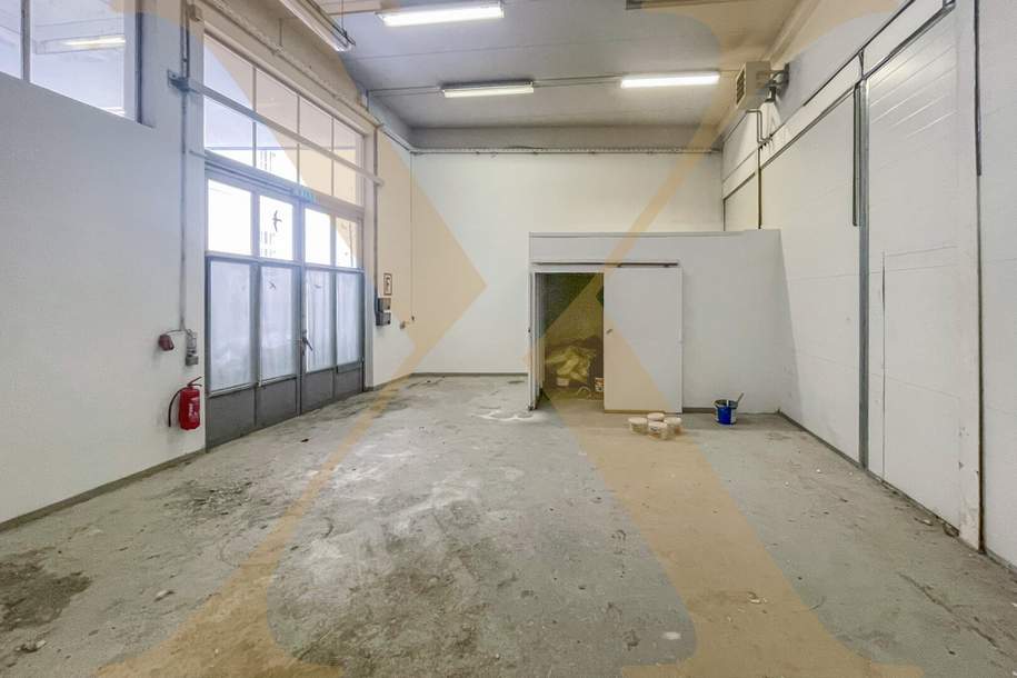 Praktische Lagerhalle mit Büro in Linz-Kleinmünchen zu vermieten!, Gewerbeobjekt-miete, 1.020,81,€, 4020 Linz(Stadt)