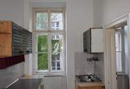 Sanierungsbedürftiger Stilaltbau!