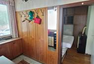 Kleines, sanierungsbedürftiges Haus in ruhiger Lage mit vielseitig nutzbarem Nebengebäude