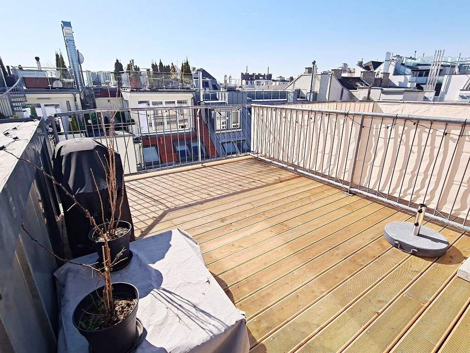 UNBEFRISTET, DACHGESCHOSS, 87 m2 Maisonette mit 16 m2 Terrasse, 2 Zimmer, Wohnküche, Wannenbad, Parketten, Biedergasse, gefördert